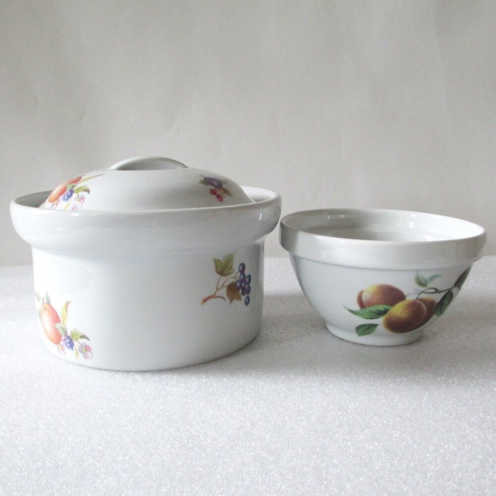 BUNDLE OF 2 BIA CORDON BLEU "CATHERINE" DESIGN DISHES